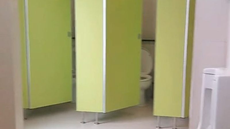 家庭光伏发电系统与太阳能热水器：谁更胜一筹？**
